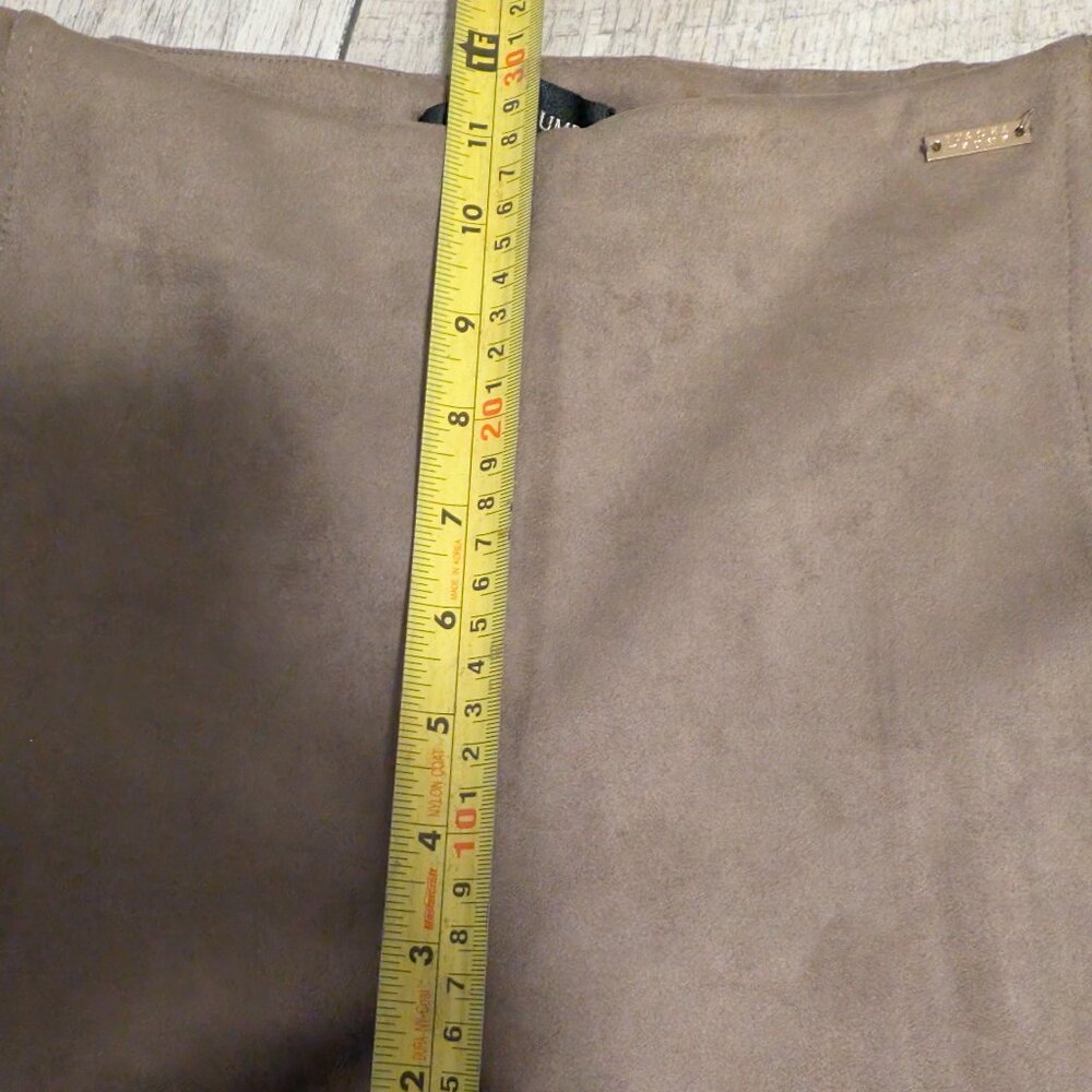 Ivanka Trump Taupe Faux Suede High Rise Leggings Size Large Mint Condition - Picture 9 of 10